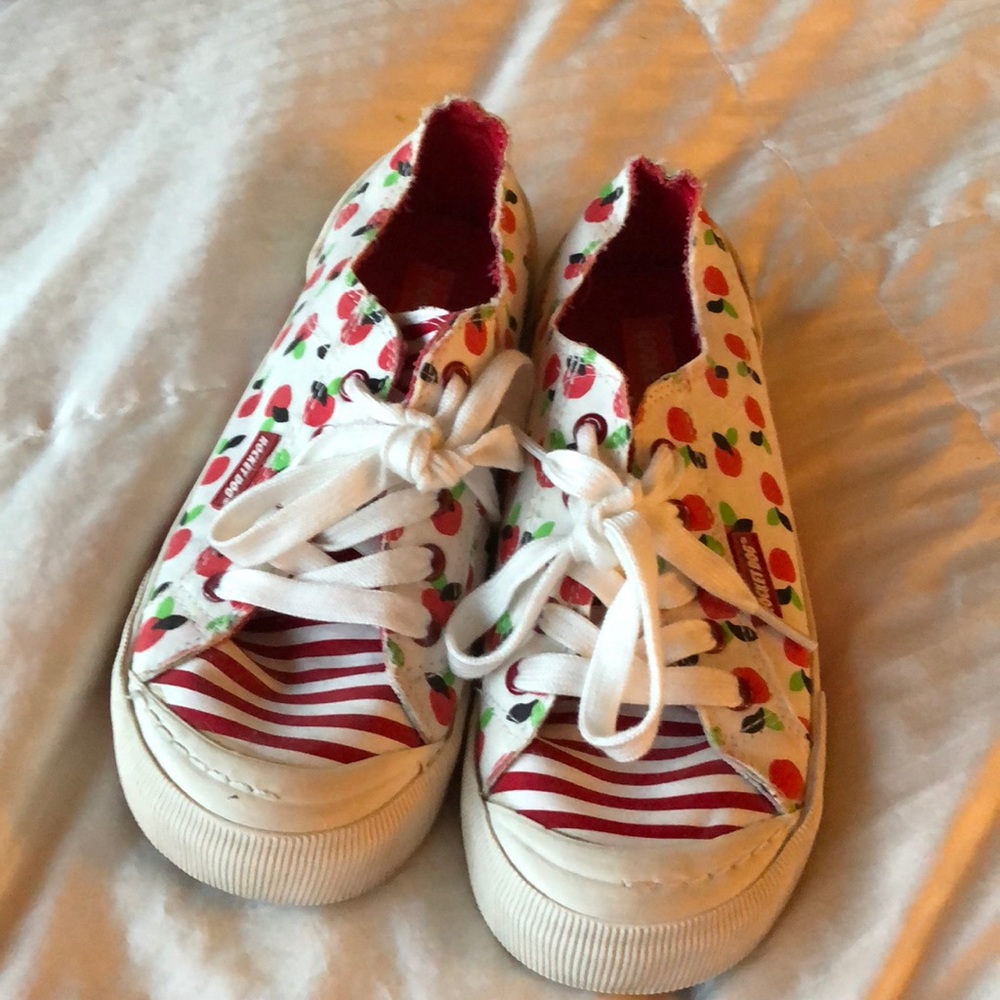 Rocket Dog Tennis Shoes